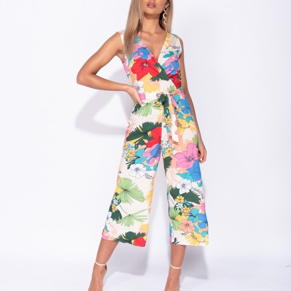 Beach Side Affairs Floral Cropped Jumpsuit - Picture 2 of 10